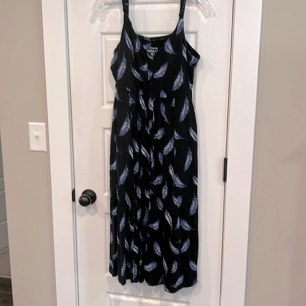 Torrid super soft summer blue feather dress with pockets